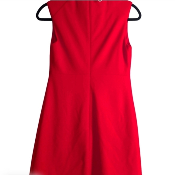 Make Peter Pan Elegant Red Sleeveless Dress - Picture 5 of 5